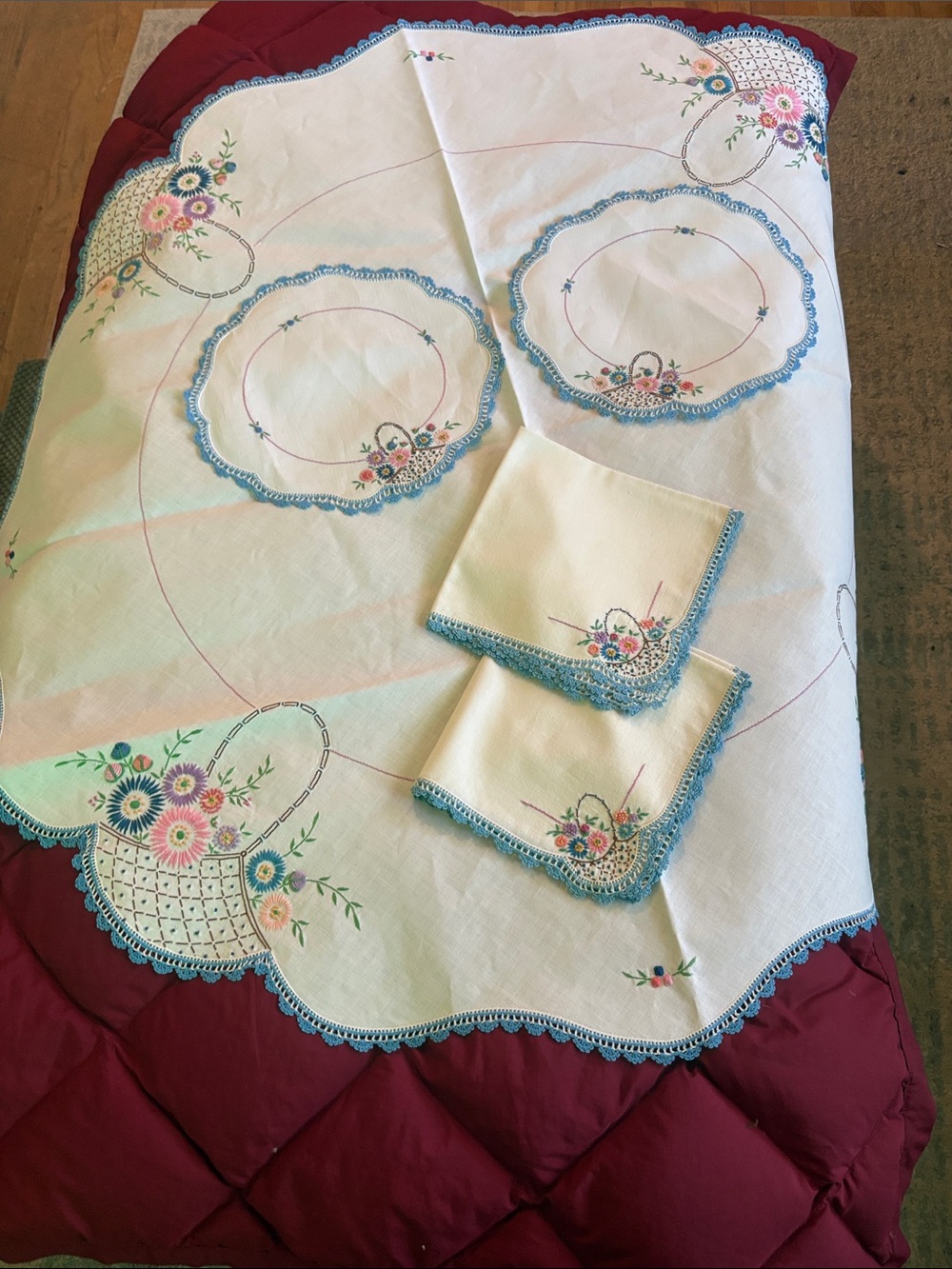 Vintage Embroidered Floral Tablecloth with Napkins and doilies- White & Blue
